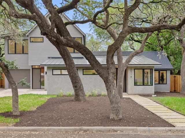 2611 Oak Crest Ave Unit #A & B