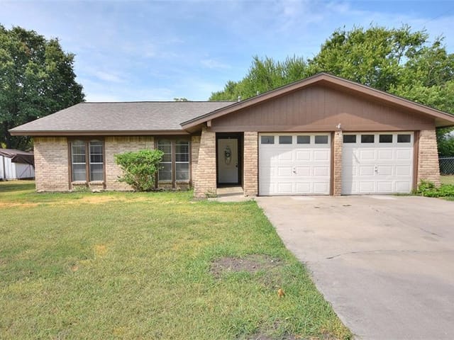 2702 Cottonwood DR