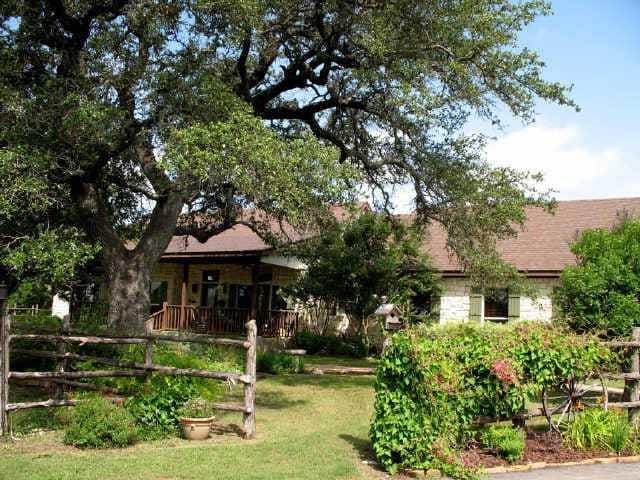 2705 County Road    207