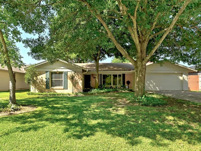 2707 GREENLAWN Pkwy