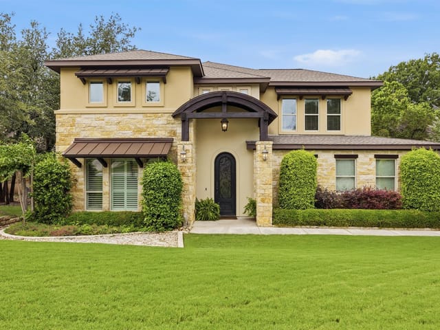 2719 Springwood LN