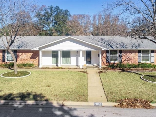 2808 Silverway Dr