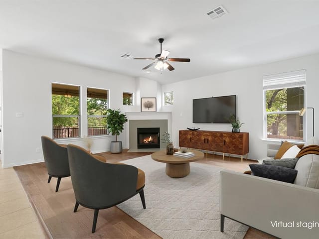 2903 Chisholm Trl