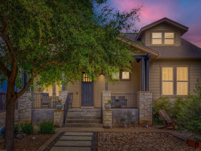 2913 Chisholm Trl