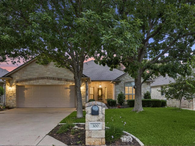 300 Brazos DR