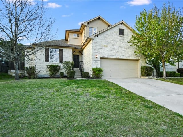 300 Lexington Dr