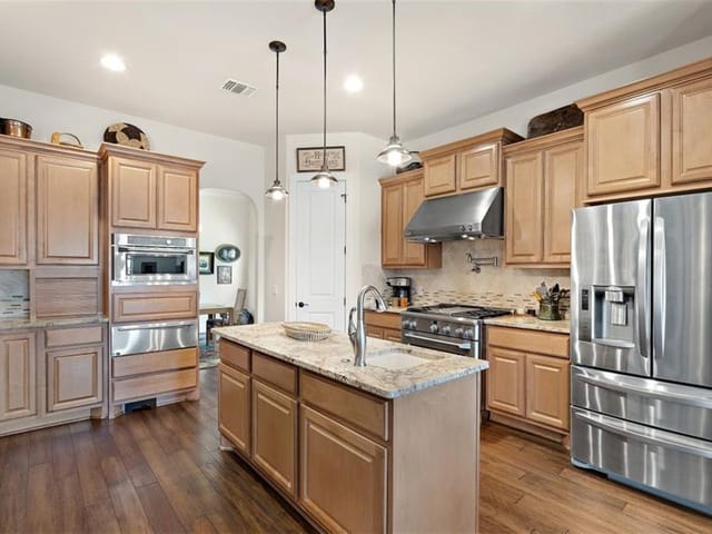 300 Rugged Earth Dr