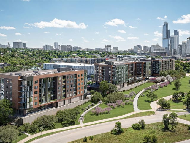 301 Pressler ST Unit #202