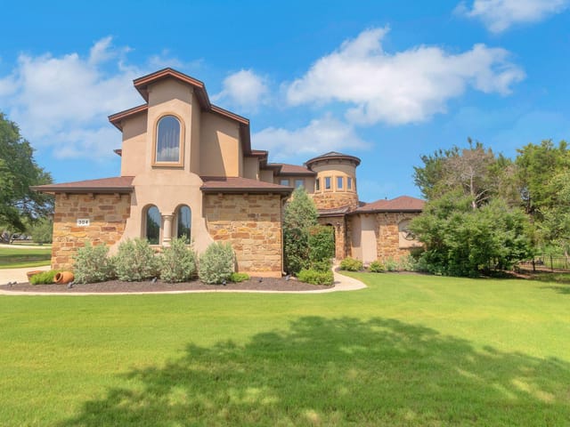 304 Pheasant Meadow Mdw