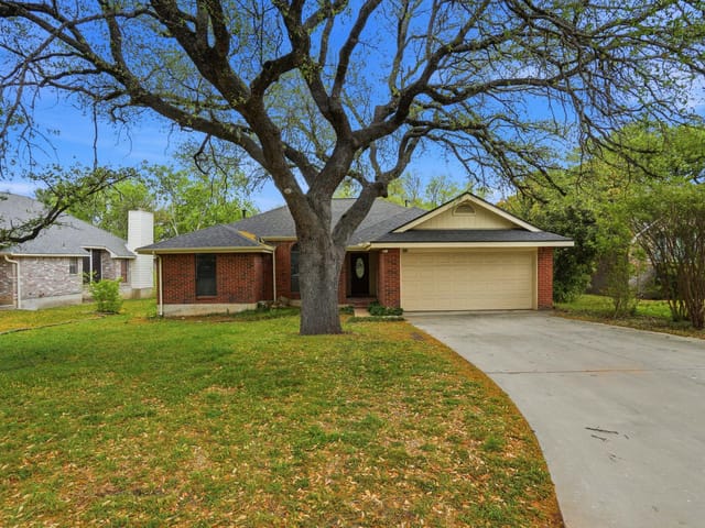 306 Woodstone DR