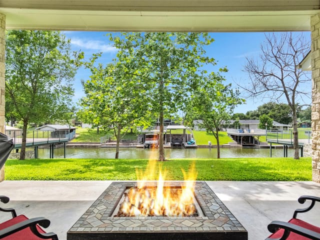 307 E Pheasant RD