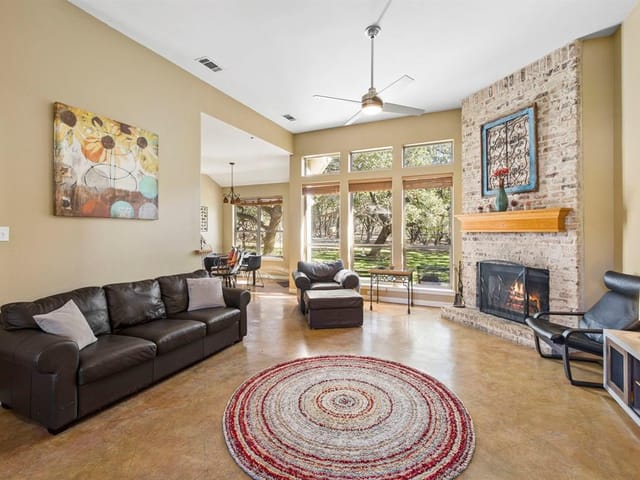 307 Flamingo Dr