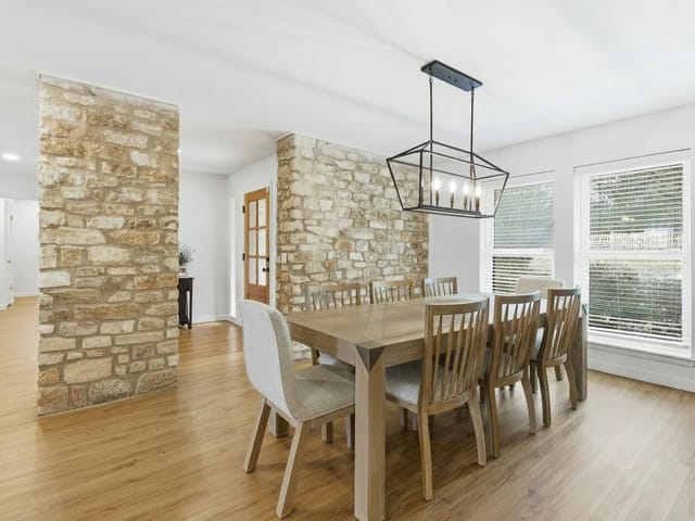 308 Ashwood Ln