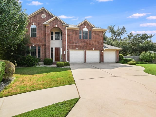 308 Chesapeake Bay Ln S