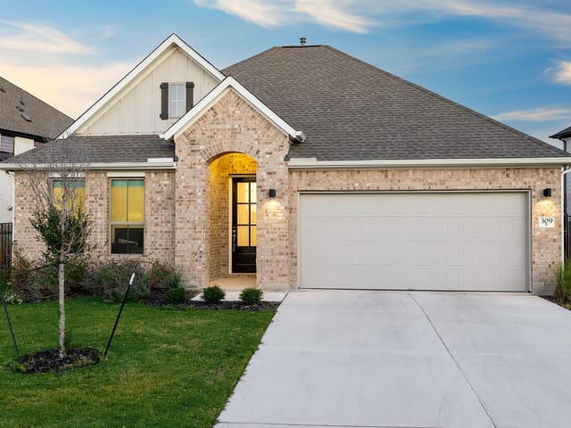 309 Hollister Dr