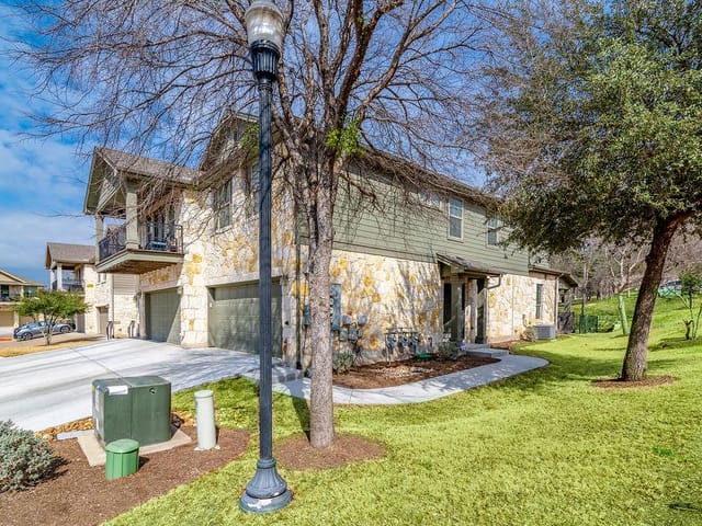 3101 Davis Ln Unit #8402