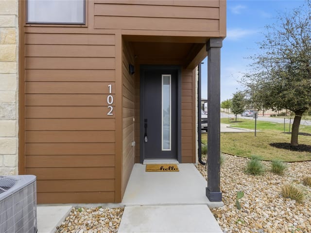 315 Holton Dr Unit #102