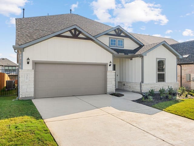 317  Bristlecone Bnd