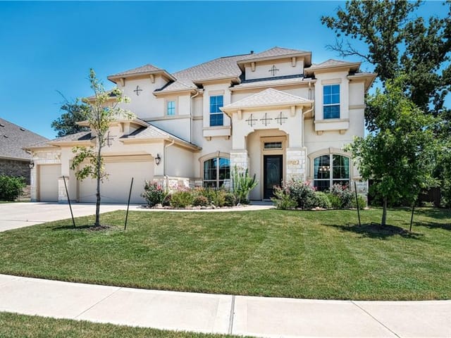 3200 Vaquero LN