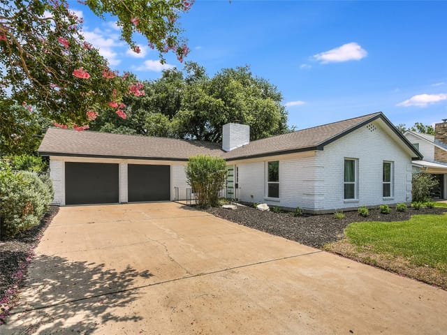 3206 Whitepine Dr