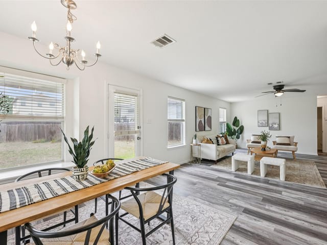 326 Covent Dr