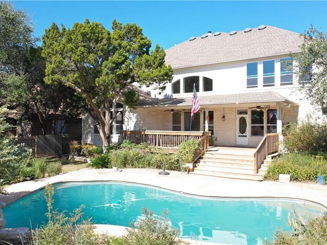 330 Aspen Dr