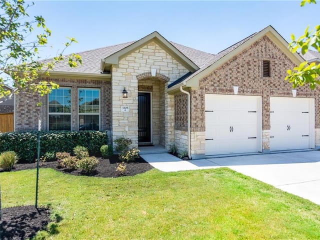 3305 Pablo CIR