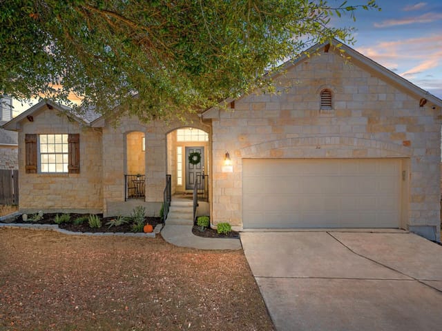 341 Lexington Dr