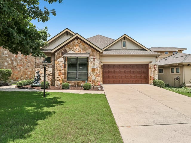 35 Prestonwood CIR