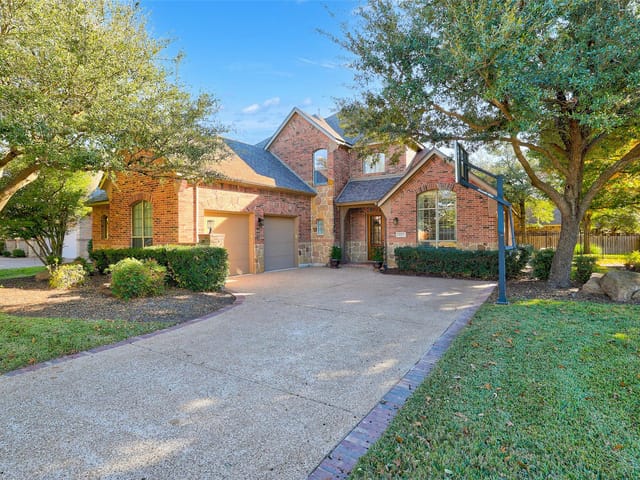 3600 Alexandrite Way