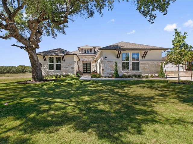 377 TWO CREEKS Ln