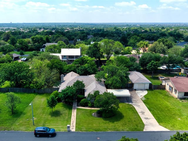 3805 Carmel DR