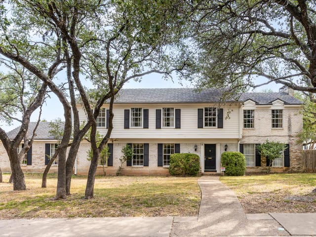 3806 Greystone Dr