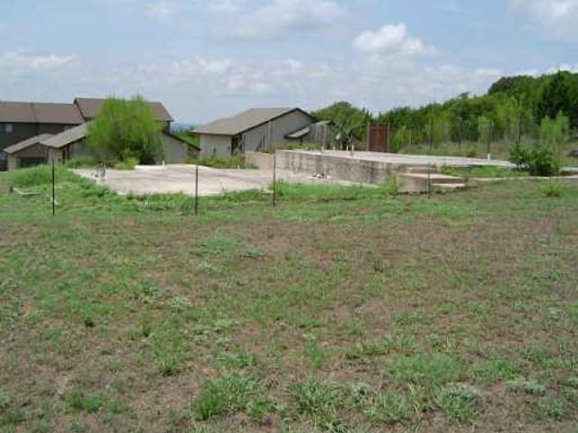 4000 Hudson Bend RD