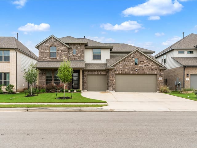 404 Hollister DR