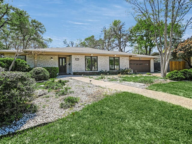 4105 Far West BLVD - front exterior - Luxury home in Northwest Hills Mesa Oaks Ph, Austin, TX