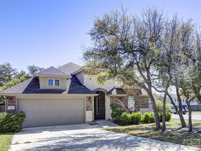 413 Pinnacle View Dr