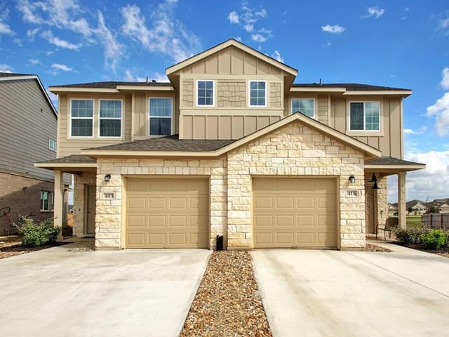 413 White Steppe WAY