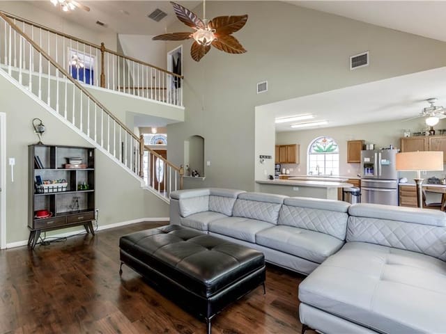 417 Settlers Valley DR