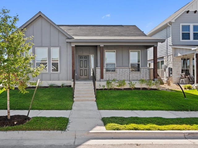 424 Treadwell Ln