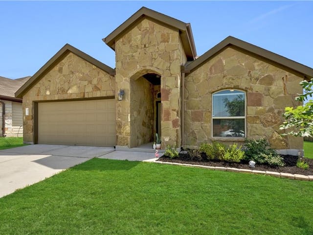 430 Dragon Ridge RD