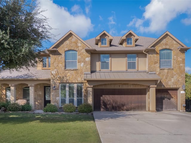 4324  Greatview Dr