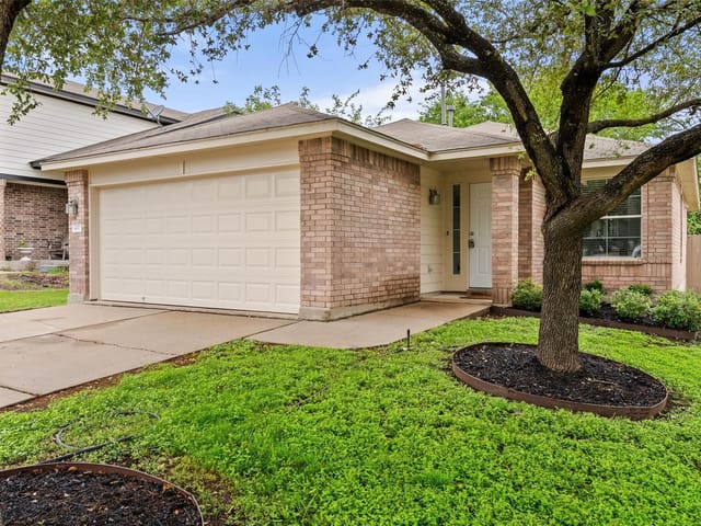 437 Sweet Leaf LN