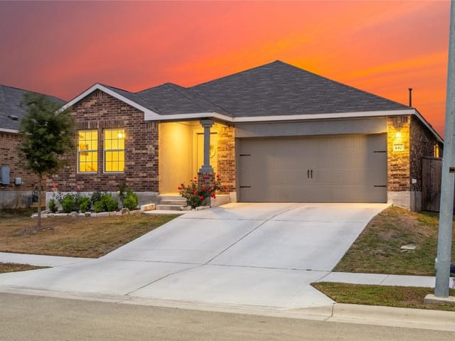 440 Sebring CIR