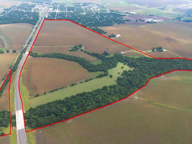 4400-4402 N Highway 95