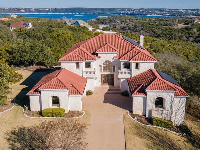 4415 Lago Viento