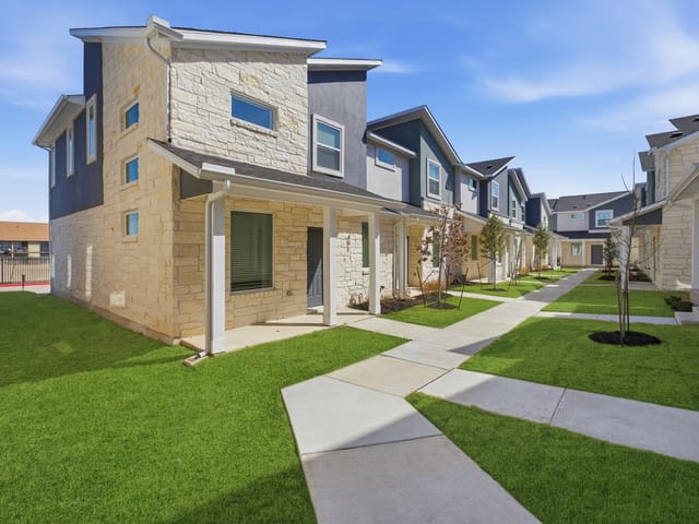 500 Municipal DR Unit #402