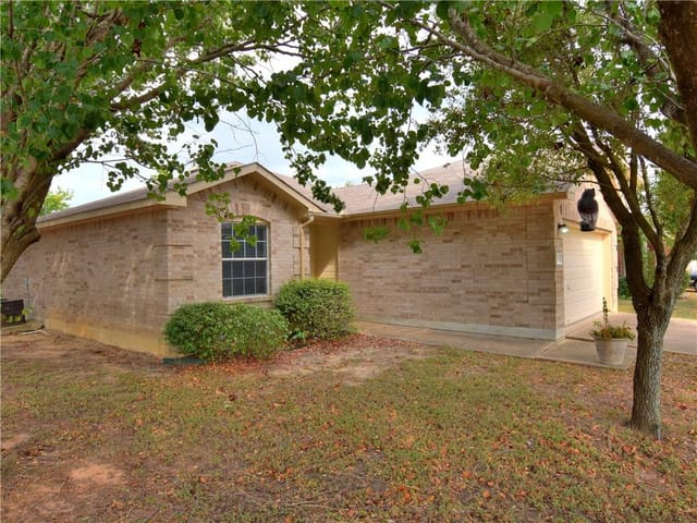501 Meadow Park DR