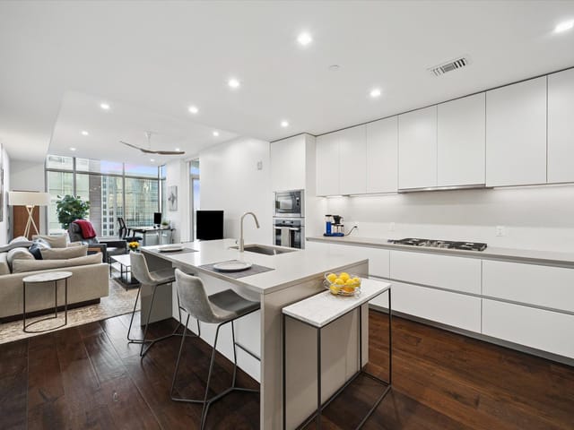 501 West Ave Unit #1202