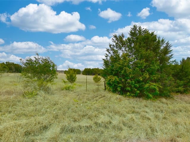 5025 County Road 200 Rd